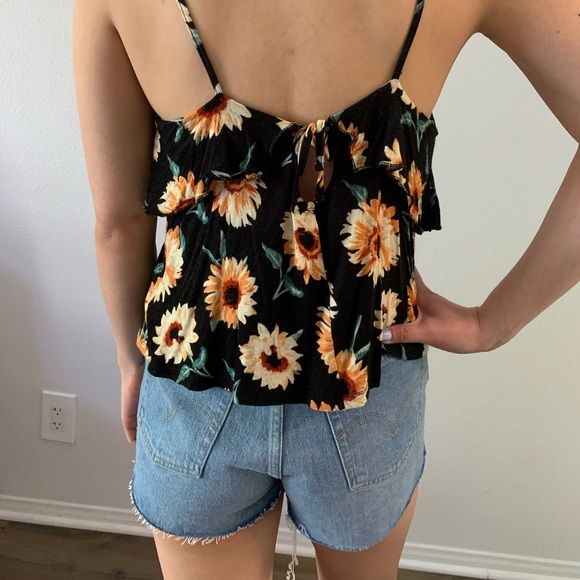 Urban outfitters - sunflower top - size S - perfect condition - Picture 2 of 4